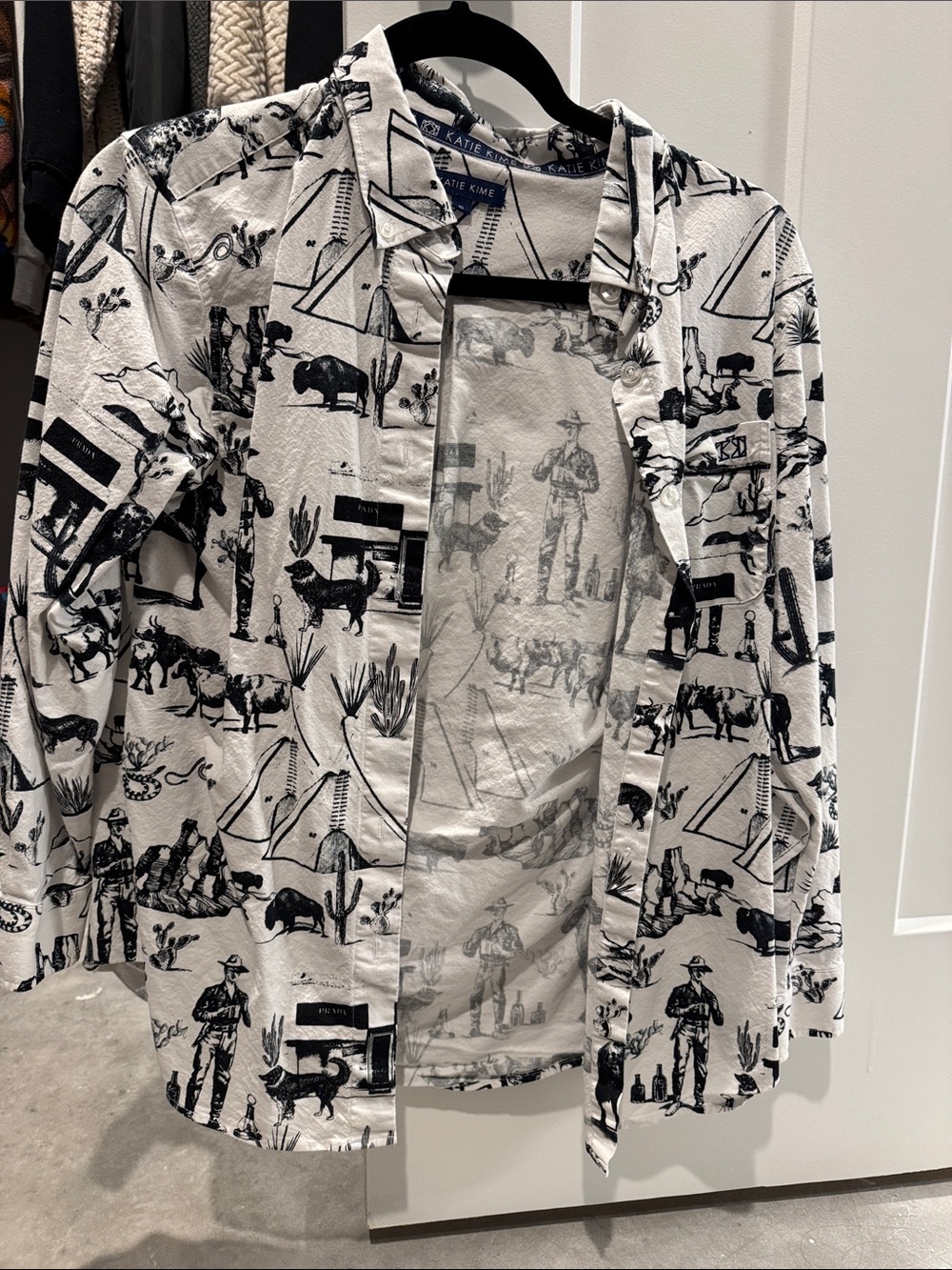 Katie Kime Women's Black & White Western Print Button-Down Shirt